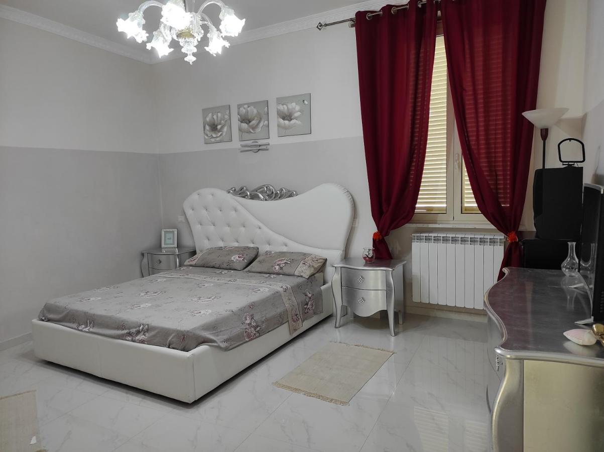 Affittacamere Silvagni Caserta Exterior foto