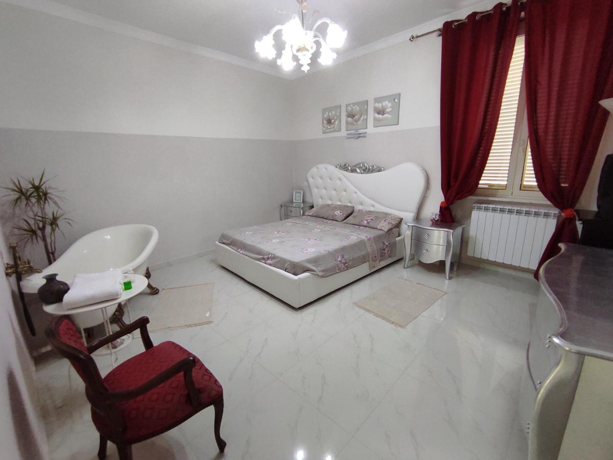 Affittacamere Silvagni Caserta Exterior foto