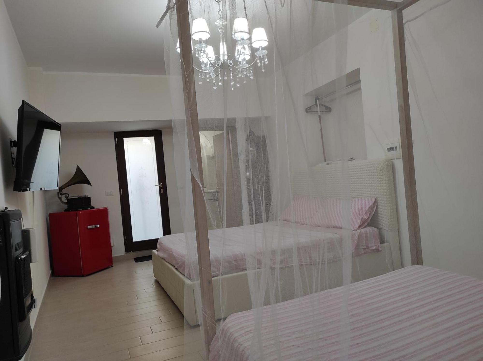 Affittacamere Silvagni Caserta Cameră foto